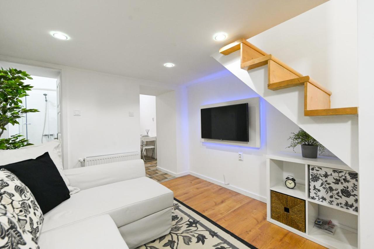 Charming Apartment In Damjanich Str., Lucas Budapesta Exterior foto