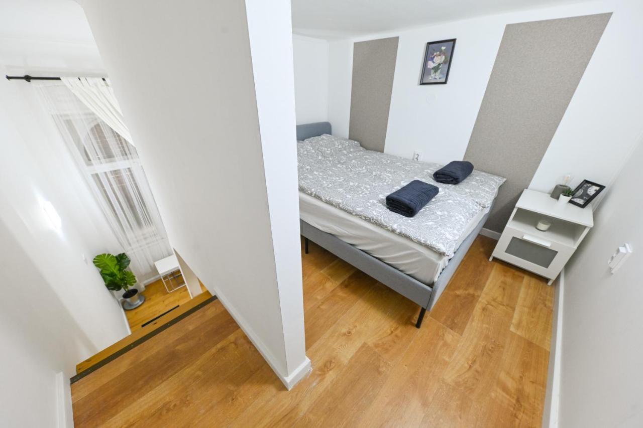 Charming Apartment In Damjanich Str., Lucas Budapesta Exterior foto
