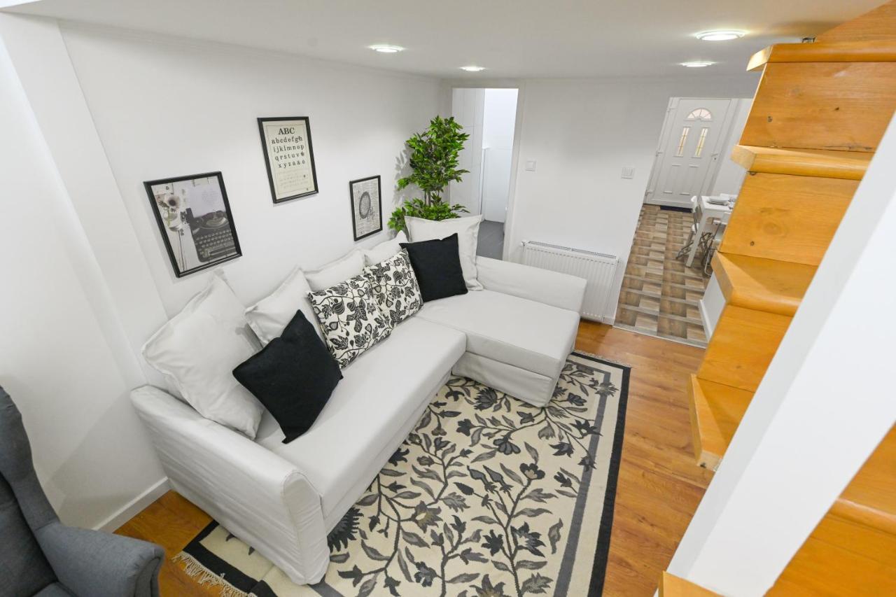 Charming Apartment In Damjanich Str., Lucas Budapesta Exterior foto